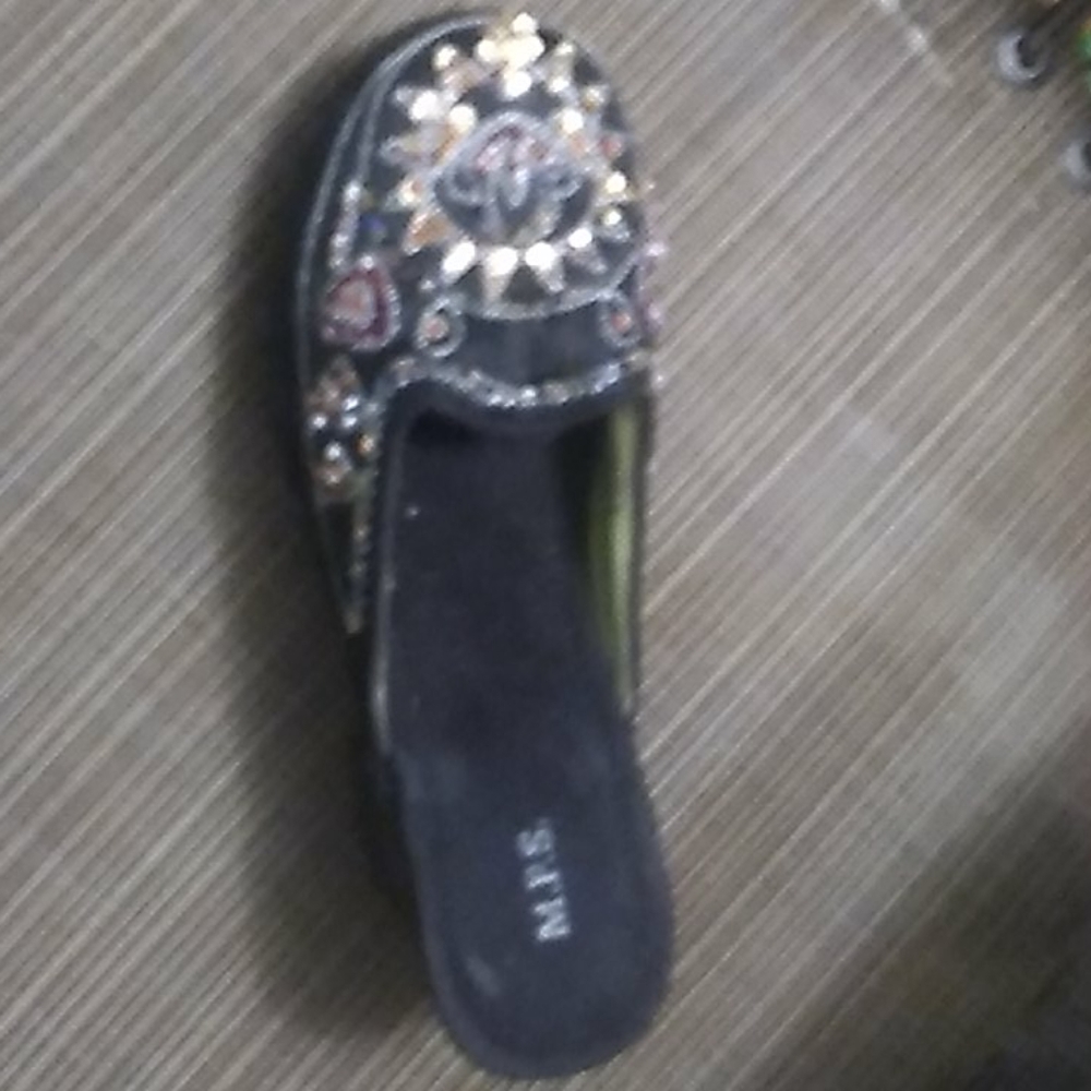 Shoes - Picture 2 of 2